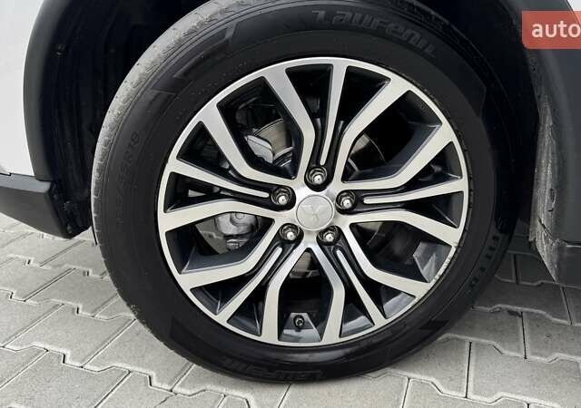 Белый Мицубиси Аутлендер, объемом двигателя 2.2 л и пробегом 199 тыс. км за 17999 $, фото 13 на Automoto.ua