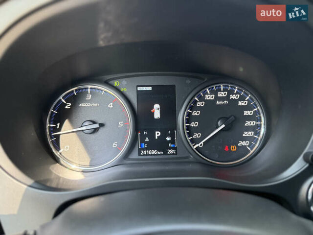 Белый Мицубиси Аутлендер, объемом двигателя 2.2 л и пробегом 240 тыс. км за 17999 $, фото 53 на Automoto.ua