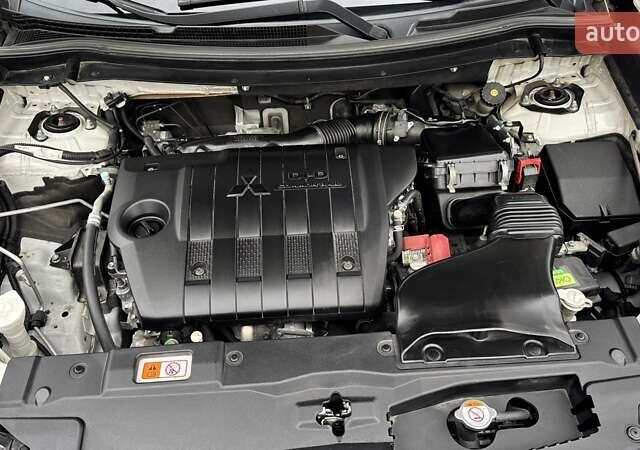 Белый Мицубиси Аутлендер, объемом двигателя 2.2 л и пробегом 199 тыс. км за 17999 $, фото 34 на Automoto.ua