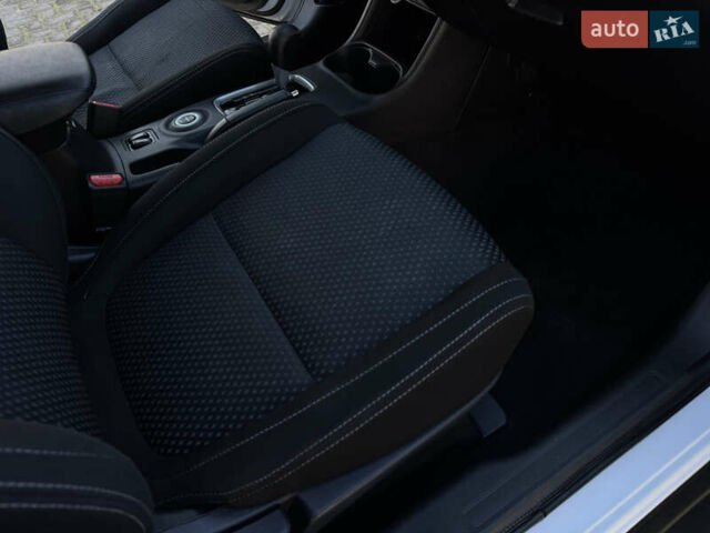 Білий Міцубісі Аутлендер, об'ємом двигуна 2.4 л та пробігом 178 тис. км за 12750 $, фото 47 на Automoto.ua