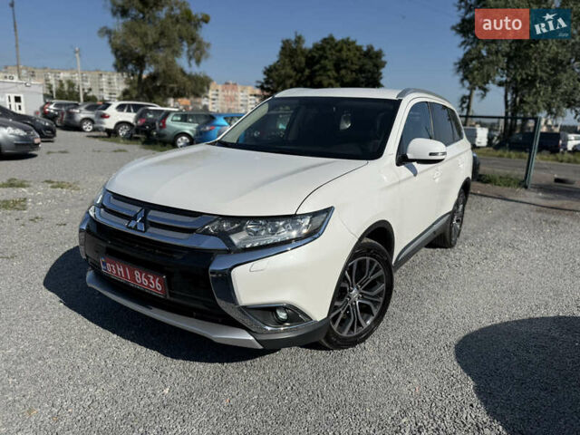 Белый Мицубиси Аутлендер, объемом двигателя 2.2 л и пробегом 240 тыс. км за 17999 $, фото 59 на Automoto.ua