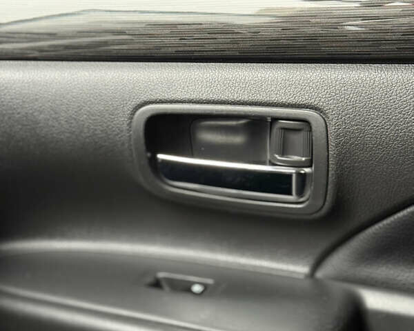 Білий Міцубісі Аутлендер, об'ємом двигуна 2.23 л та пробігом 215 тис. км за 17550 $, фото 55 на Automoto.ua