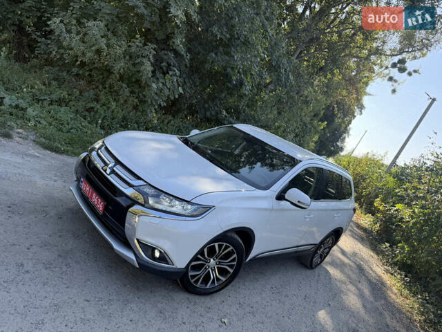 Белый Мицубиси Аутлендер, объемом двигателя 2.2 л и пробегом 240 тыс. км за 17999 $, фото 11 на Automoto.ua