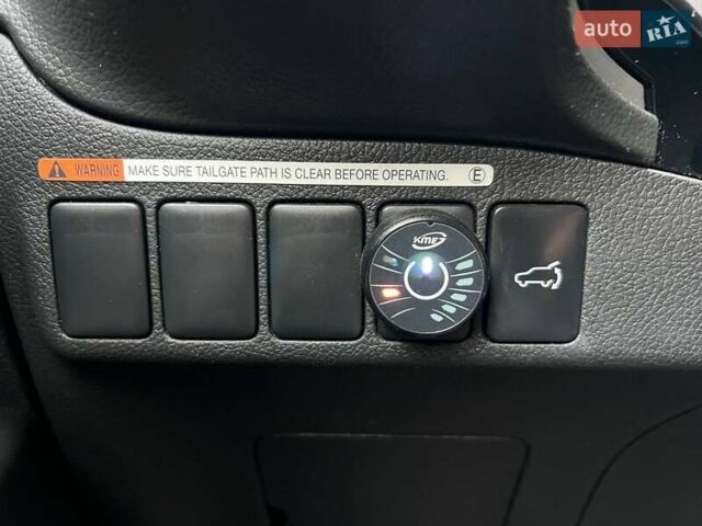 Белый Мицубиси Аутлендер, объемом двигателя 2.36 л и пробегом 153 тыс. км за 15700 $, фото 19 на Automoto.ua