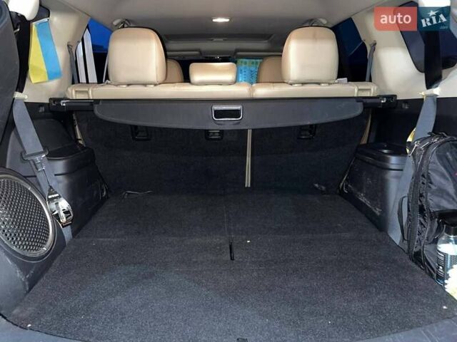 Белый Мицубиси Аутлендер, объемом двигателя 3 л и пробегом 148 тыс. км за 18500 $, фото 27 на Automoto.ua