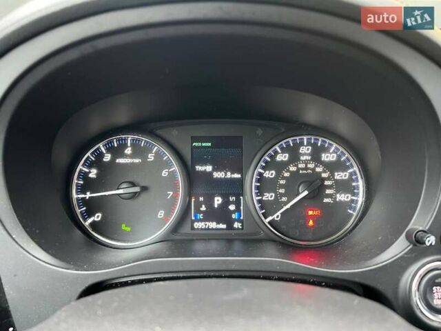 Белый Мицубиси Аутлендер, объемом двигателя 2.36 л и пробегом 153 тыс. км за 15700 $, фото 18 на Automoto.ua