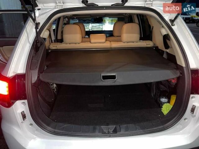 Белый Мицубиси Аутлендер, объемом двигателя 3 л и пробегом 148 тыс. км за 18500 $, фото 28 на Automoto.ua