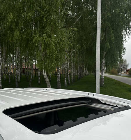 Белый Мицубиси Аутлендер, объемом двигателя 3 л и пробегом 137 тыс. км за 19800 $, фото 12 на Automoto.ua