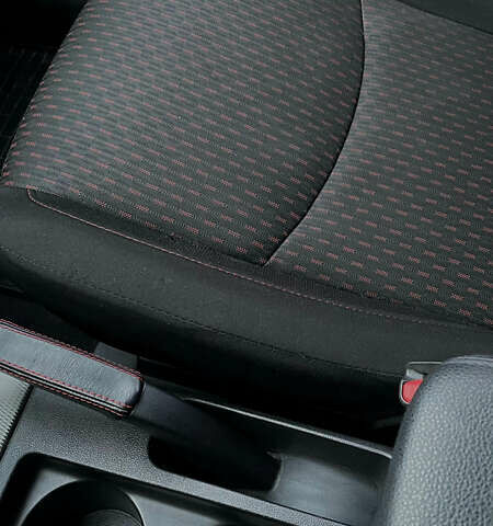 Білий Міцубісі Аутлендер, об'ємом двигуна 2 л та пробігом 47 тис. км за 13700 $, фото 11 на Automoto.ua