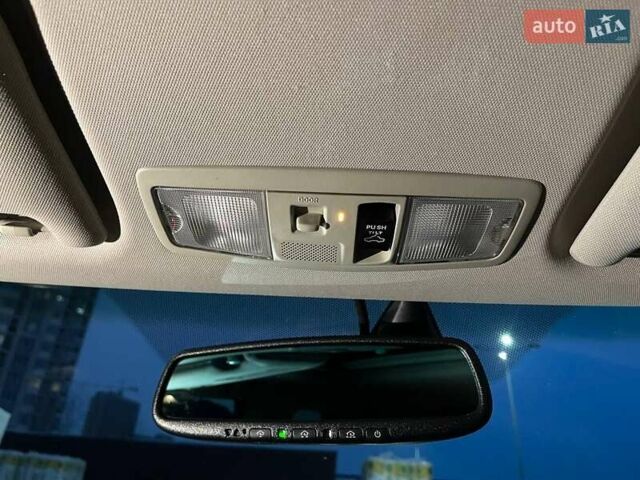 Белый Мицубиси Аутлендер, объемом двигателя 3 л и пробегом 148 тыс. км за 18500 $, фото 22 на Automoto.ua