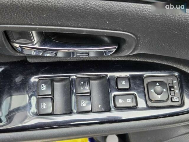 Белый Мицубиси Аутлендер, объемом двигателя 2.4 л и пробегом 115 тыс. км за 19300 $, фото 16 на Automoto.ua