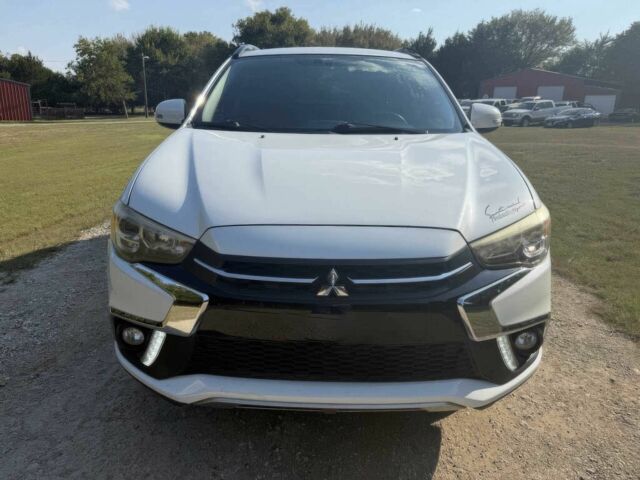 Міцубісі Аутлендер 2018 у Полтаві на Automoto.ua Білий Міцубісі Аутлендер, об'ємом двигуна 2.4 л та пробігом 50 тис. км за 10500 $, фото 2 на Automoto.ua