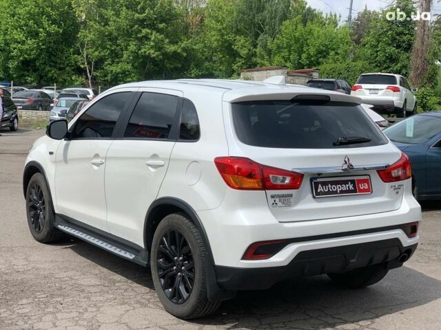 Білий Міцубісі Аутлендер, об'ємом двигуна 2.4 л та пробігом 101 тис. км за 14990 $, фото 6 на Automoto.ua