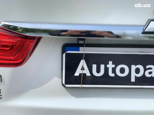 Білий Міцубісі Аутлендер, об'ємом двигуна 2.4 л та пробігом 101 тис. км за 14990 $, фото 13 на Automoto.ua