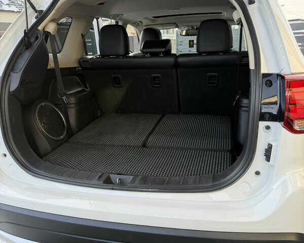 Белый Мицубиси Аутлендер, объемом двигателя 2.4 л и пробегом 91 тыс. км за 19199 $, фото 21 на Automoto.ua