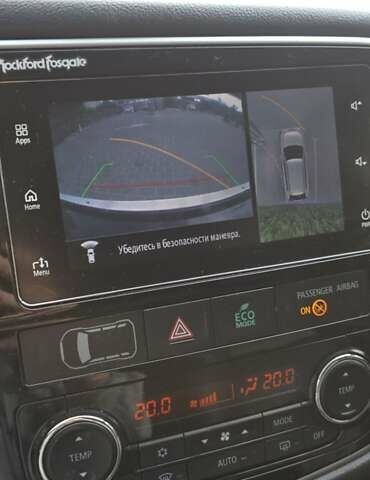 Мицубиси Аутлендер 2018 в Житомире на Automoto.ua Белый Мицубиси Аутлендер, объемом двигателя 2.36 л и пробегом 282 тыс. км за 15500 $, фото 17 на Automoto.ua
