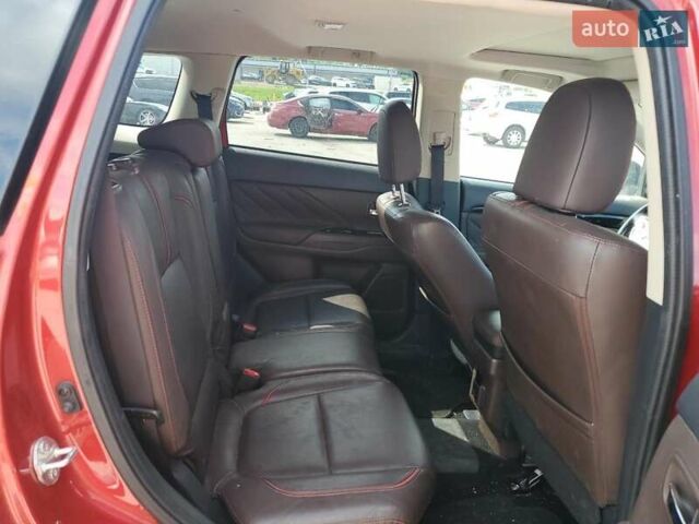 Білий Міцубісі Аутлендер, об'ємом двигуна 2 л та пробігом 91 тис. км за 3000 $, фото 9 на Automoto.ua