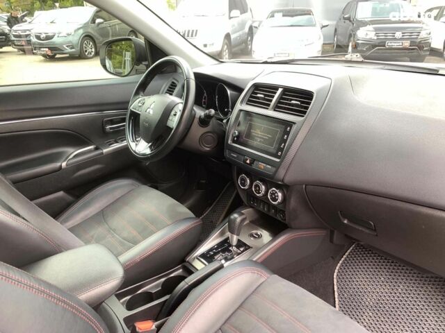 Білий Міцубісі Аутлендер, об'ємом двигуна 2.4 л та пробігом 101 тис. км за 14990 $, фото 23 на Automoto.ua