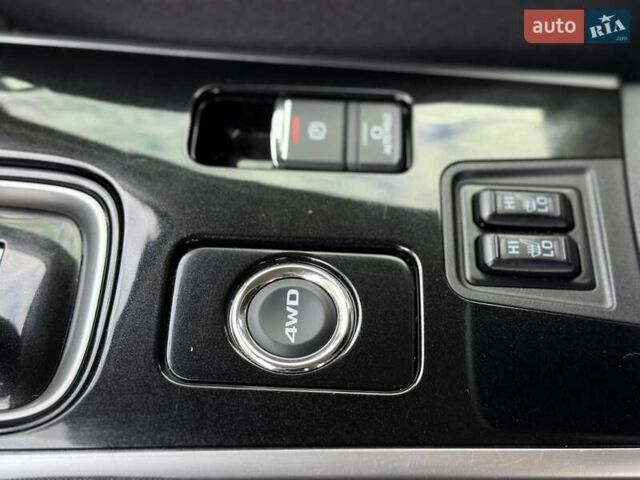 Белый Мицубиси Аутлендер, объемом двигателя 2 л и пробегом 45 тыс. км за 20200 $, фото 49 на Automoto.ua