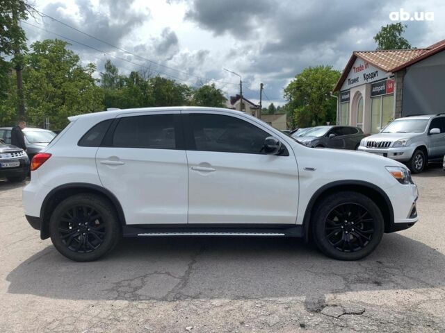 Білий Міцубісі Аутлендер, об'ємом двигуна 2.4 л та пробігом 101 тис. км за 14990 $, фото 3 на Automoto.ua