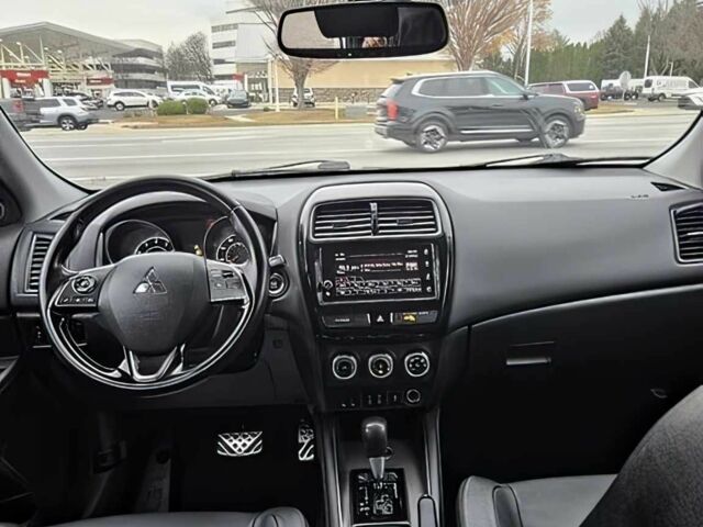 Білий Міцубісі Аутлендер, об'ємом двигуна 2.4 л та пробігом 30 тис. км за 10500 $, фото 8 на Automoto.ua