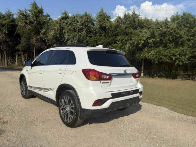 Міцубісі Аутлендер 2018 у Полтаві на Automoto.ua Білий Міцубісі Аутлендер, об'ємом двигуна 2.4 л та пробігом 50 тис. км за 10500 $, фото 3 на Automoto.ua