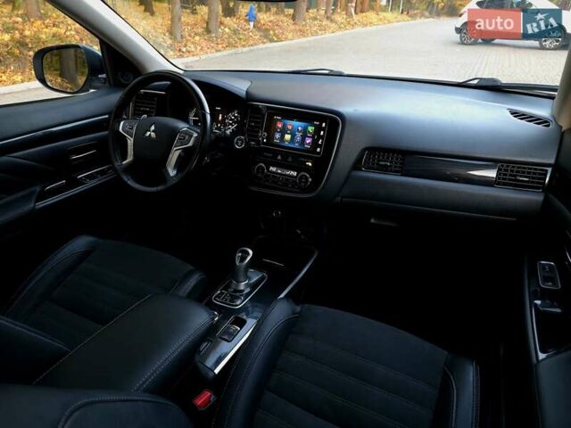 Білий Міцубісі Аутлендер, об'ємом двигуна 2 л та пробігом 177 тис. км за 19850 $, фото 21 на Automoto.ua