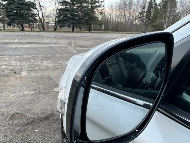 Білий Міцубісі Аутлендер, об'ємом двигуна 0 л та пробігом 130 тис. км за 17000 $, фото 14 на Automoto.ua