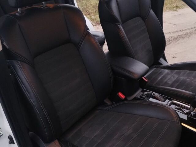 Белый Мицубиси Аутлендер, объемом двигателя 2.4 л и пробегом 122 тыс. км за 17400 $, фото 22 на Automoto.ua