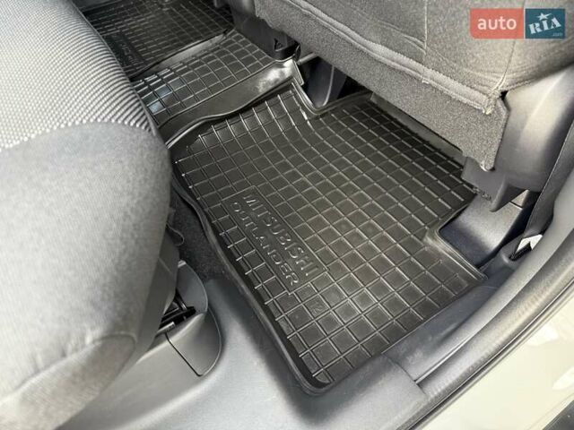 Белый Мицубиси Аутлендер, объемом двигателя 2 л и пробегом 45 тыс. км за 20200 $, фото 57 на Automoto.ua