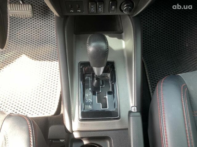 Білий Міцубісі Аутлендер, об'ємом двигуна 2.4 л та пробігом 101 тис. км за 14990 $, фото 32 на Automoto.ua