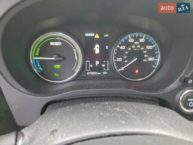 Білий Міцубісі Аутлендер, об'ємом двигуна 2 л та пробігом 117 тис. км за 4000 $, фото 8 на Automoto.ua