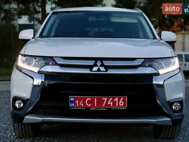 Міцубісі Аутлендер 2018 у Дрогобичі на Automoto.ua Білий Міцубісі Аутлендер, об'ємом двигуна 2.4 л та пробігом 59 тис. км за 17999 $, фото 4 на Automoto.ua