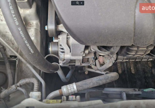 Белый Мицубиси Аутлендер, объемом двигателя 2 л и пробегом 19 тыс. км за 18500 $, фото 14 на Automoto.ua