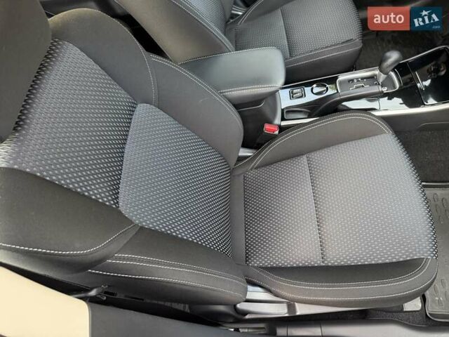 Білий Міцубісі Аутлендер, об'ємом двигуна 2 л та пробігом 19 тис. км за 17700 $, фото 20 на Automoto.ua