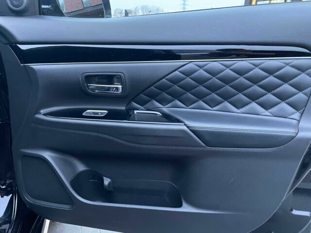 Белый Мицубиси Аутлендер, объемом двигателя 2.4 л и пробегом 53 тыс. км за 32900 $, фото 9 на Automoto.ua