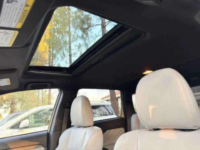 Білий Міцубісі Аутлендер, об'ємом двигуна 2 л та пробігом 34 тис. км за 17000 $, фото 7 на Automoto.ua