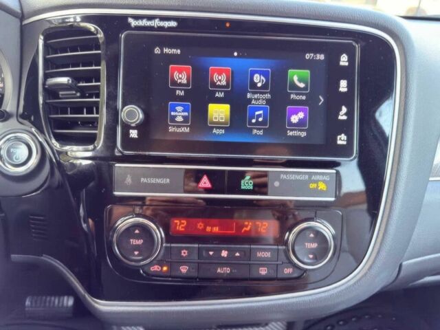 Білий Міцубісі Аутлендер, об'ємом двигуна 2 л та пробігом 34 тис. км за 17000 $, фото 10 на Automoto.ua