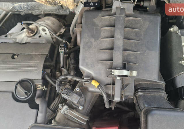 Белый Мицубиси Аутлендер, объемом двигателя 2 л и пробегом 19 тыс. км за 18500 $, фото 15 на Automoto.ua