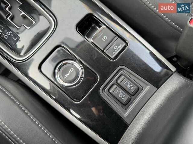 Білий Міцубісі Аутлендер, об'ємом двигуна 2 л та пробігом 52 тис. км за 21500 $, фото 55 на Automoto.ua