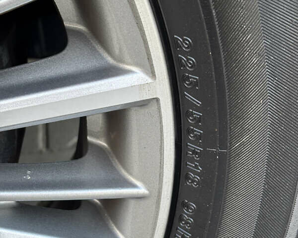 Белый Мицубиси Аутлендер, объемом двигателя 2.36 л и пробегом 189 тыс. км за 25500 $, фото 16 на Automoto.ua