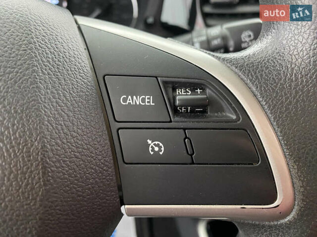 Белый Мицубиси Аутлендер, объемом двигателя 2.36 л и пробегом 39 тыс. км за 18350 $, фото 17 на Automoto.ua