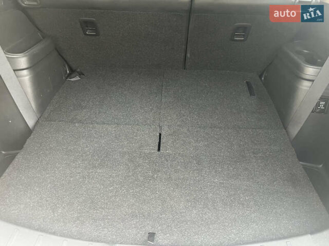 Белый Мицубиси Аутлендер, объемом двигателя 2.36 л и пробегом 59 тыс. км за 25000 $, фото 41 на Automoto.ua