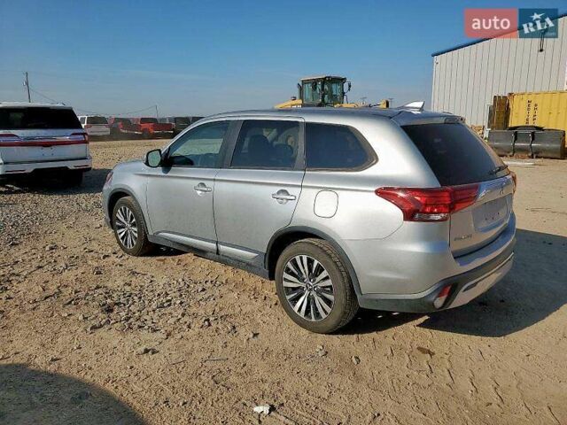 Білий Міцубісі Аутлендер, об'ємом двигуна 2.4 л та пробігом 133 тис. км за 3300 $, фото 1 на Automoto.ua