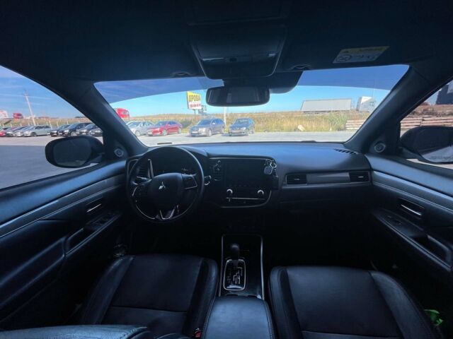 Белый Мицубиси Аутлендер, объемом двигателя 2.4 л и пробегом 120 тыс. км за 18990 $, фото 23 на Automoto.ua