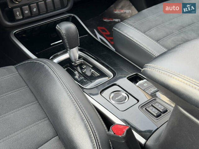 Білий Міцубісі Аутлендер, об'ємом двигуна 2 л та пробігом 52 тис. км за 21500 $, фото 38 на Automoto.ua