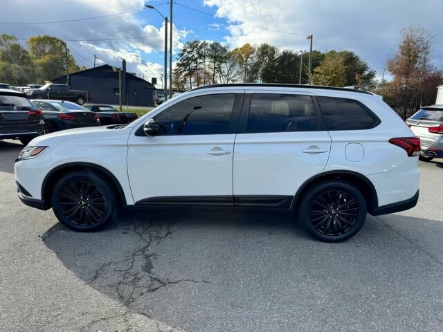 Білий Міцубісі Аутлендер, об'ємом двигуна 2.4 л та пробігом 32 тис. км за 8800 $, фото 3 на Automoto.ua