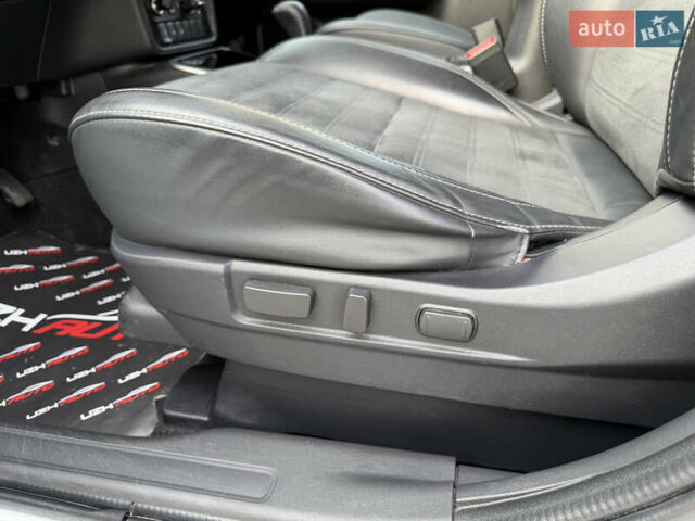 Білий Міцубісі Аутлендер, об'ємом двигуна 2 л та пробігом 52 тис. км за 21500 $, фото 28 на Automoto.ua