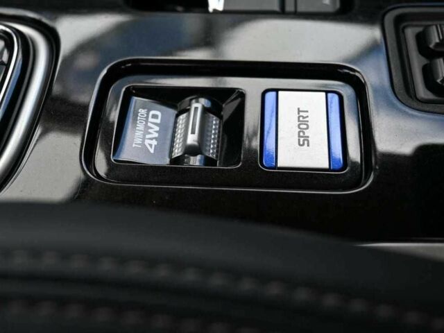 Білий Міцубісі Аутлендер, об'ємом двигуна 0 л та пробігом 98 тис. км за 17000 $, фото 20 на Automoto.ua