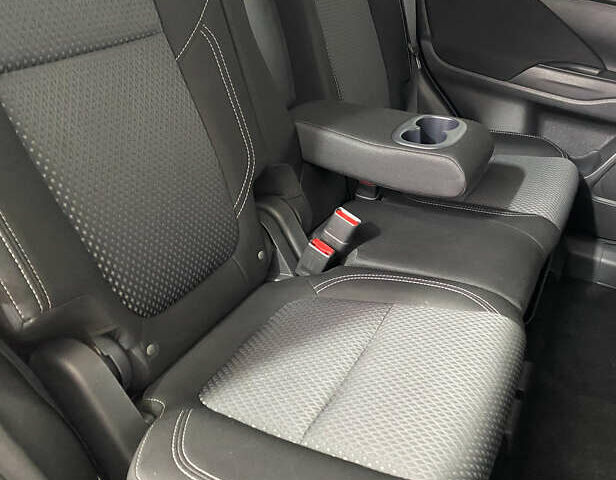 Белый Мицубиси Аутлендер, объемом двигателя 2.36 л и пробегом 39 тыс. км за 18350 $, фото 10 на Automoto.ua